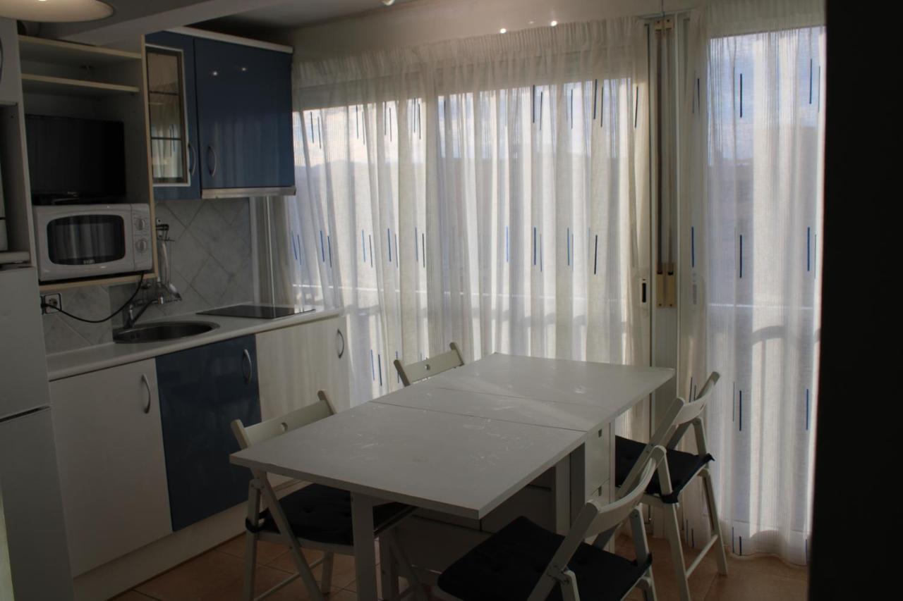 Estudio Primera Linea De Mar Con Piscina Y Parking Apartment Platja d'Aro Ngoại thất bức ảnh